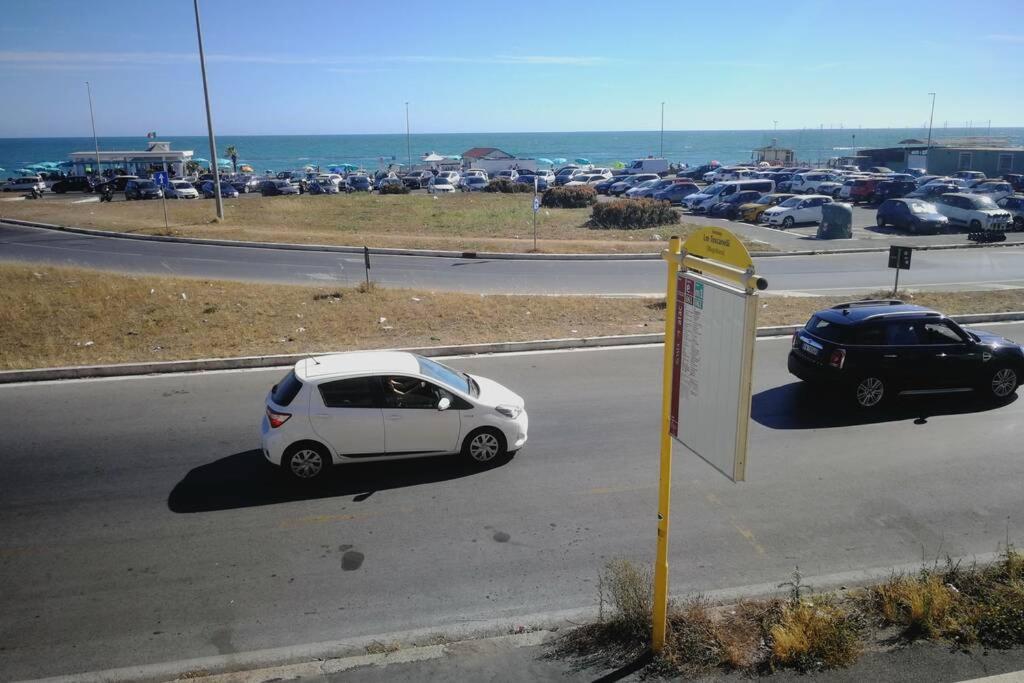 Mare Di Roma Villa Ostia Buitenkant foto