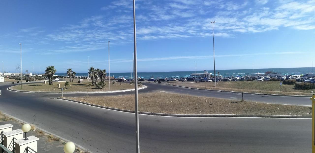 Mare Di Roma Villa Ostia Buitenkant foto