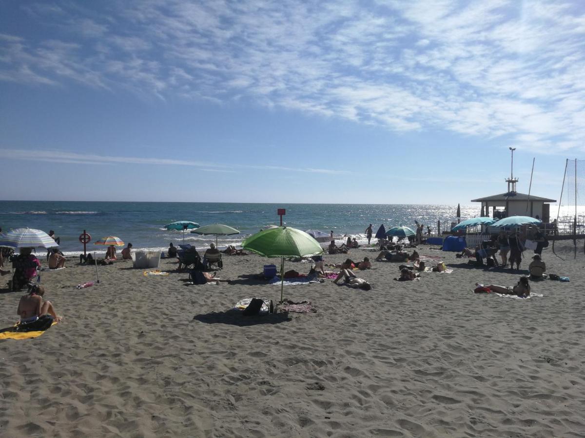Mare Di Roma Villa Ostia Buitenkant foto